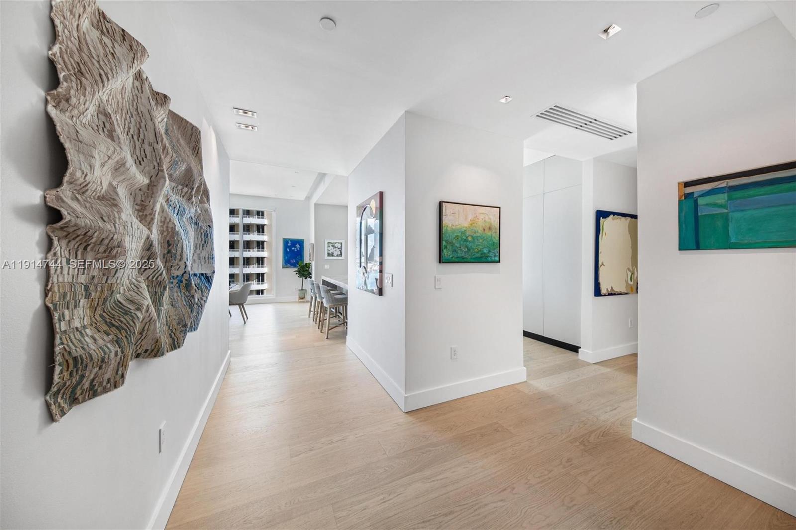 900 Brickell Key Blvd #1403, Miami FL 33131