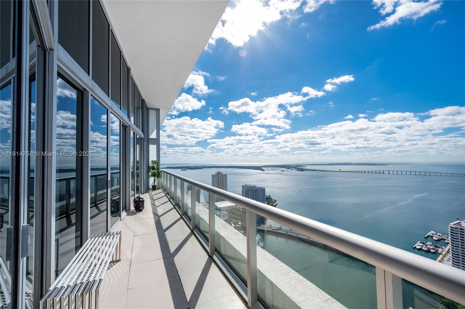 495 SE Brickell Ave #4103, Miami FL 33131