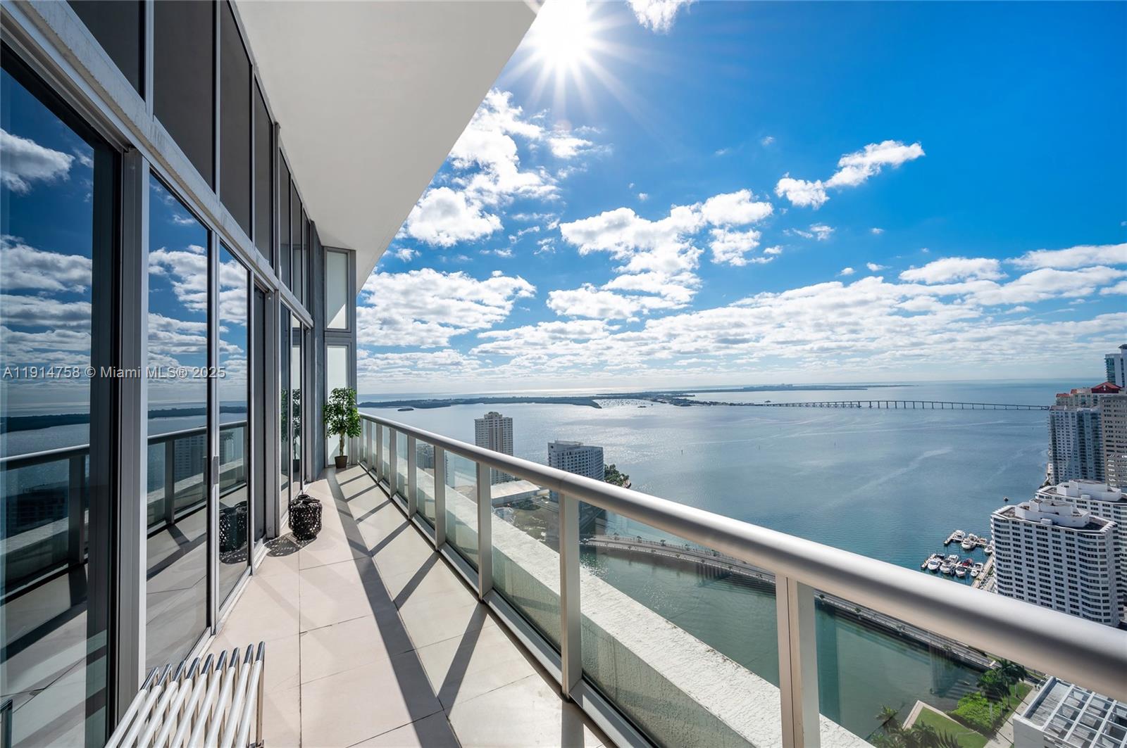 495 SE Brickell Ave #4103, Miami FL 33131