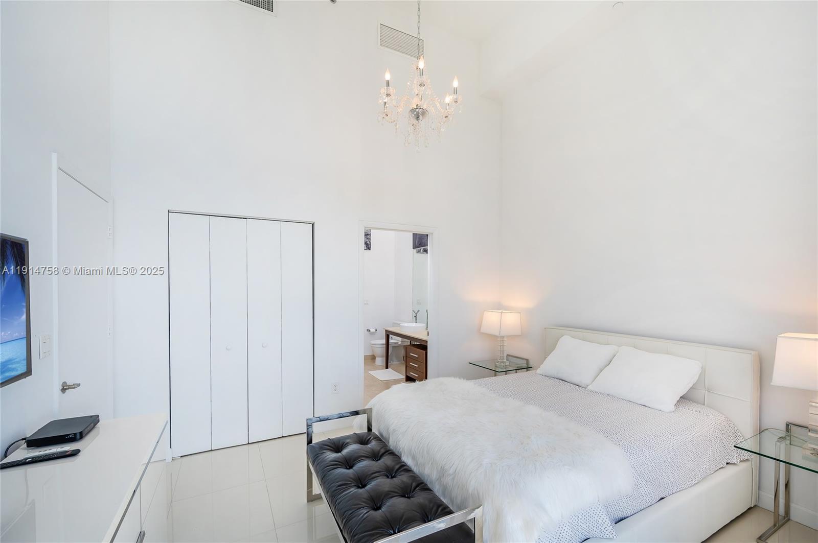 495 SE Brickell Ave #4103, Miami FL 33131