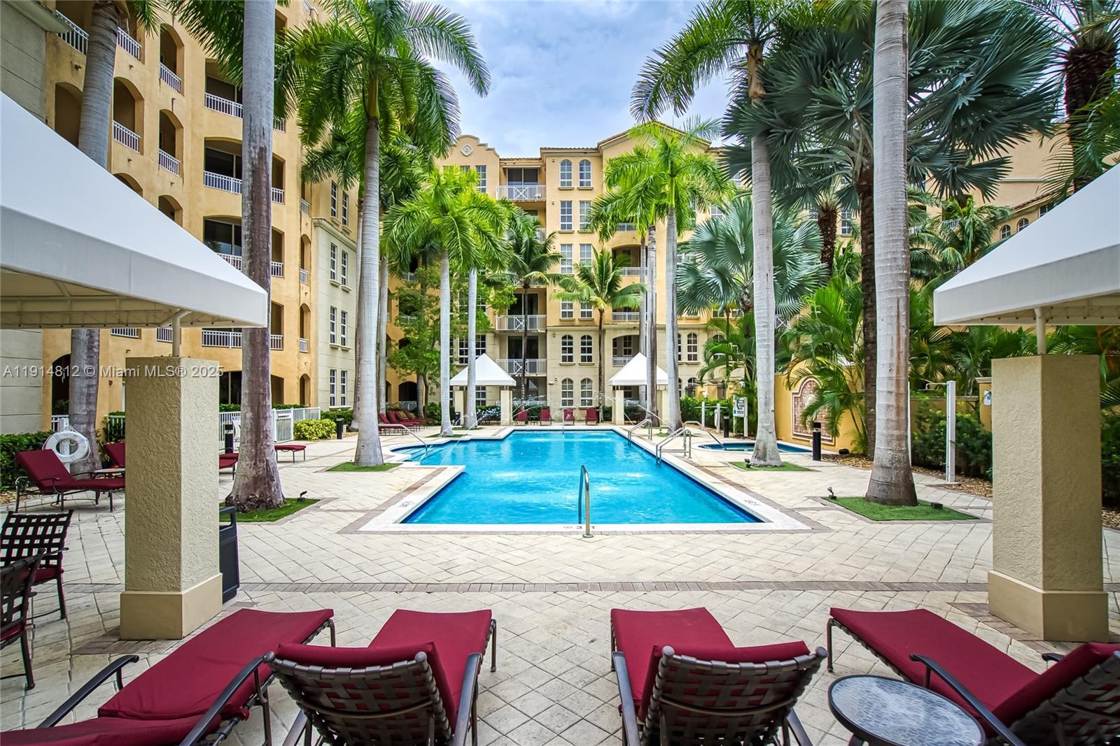3001 NE 185th St #135, Aventura FL 33180