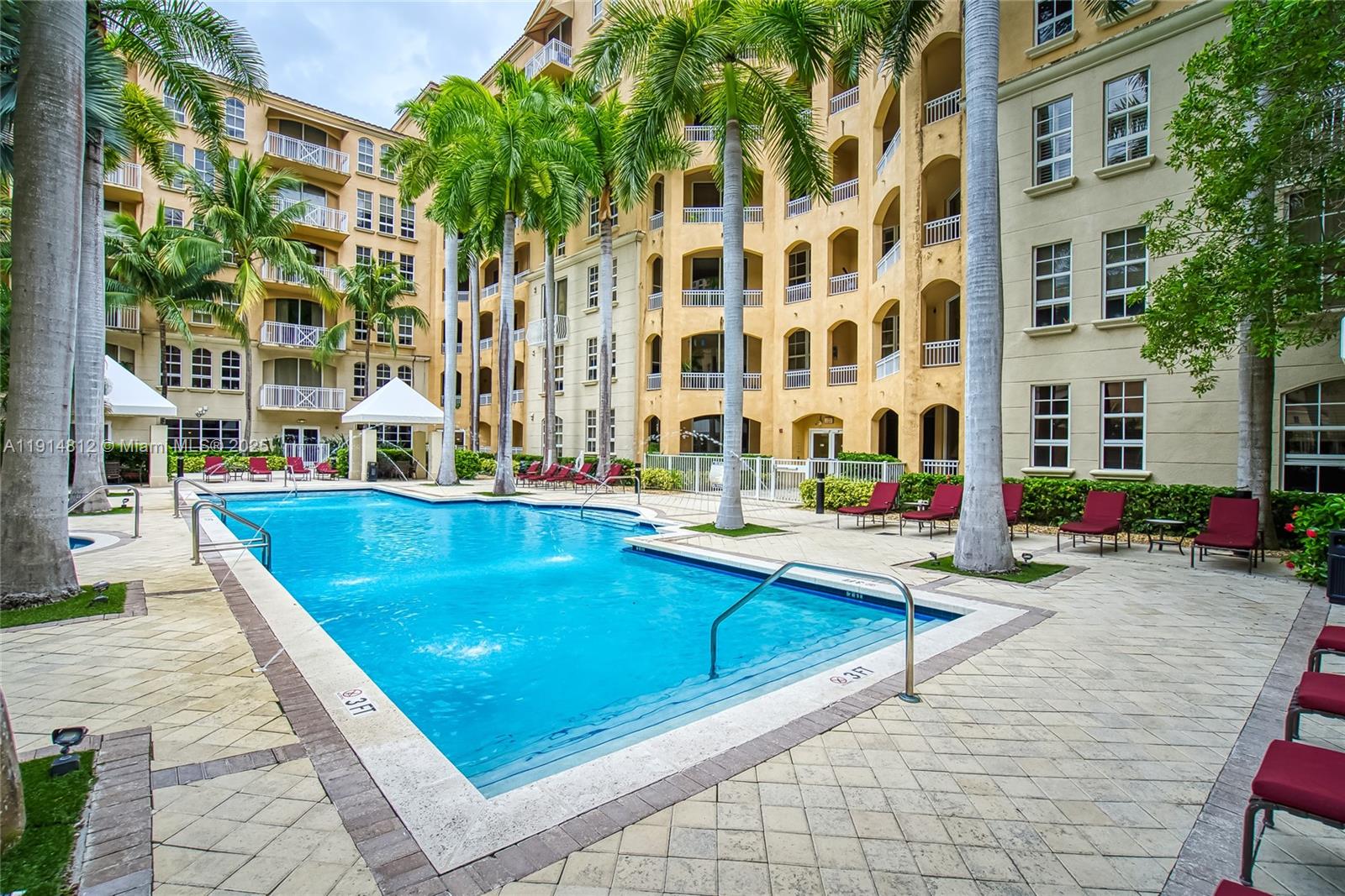 3001 NE 185th St #135, Aventura FL 33180