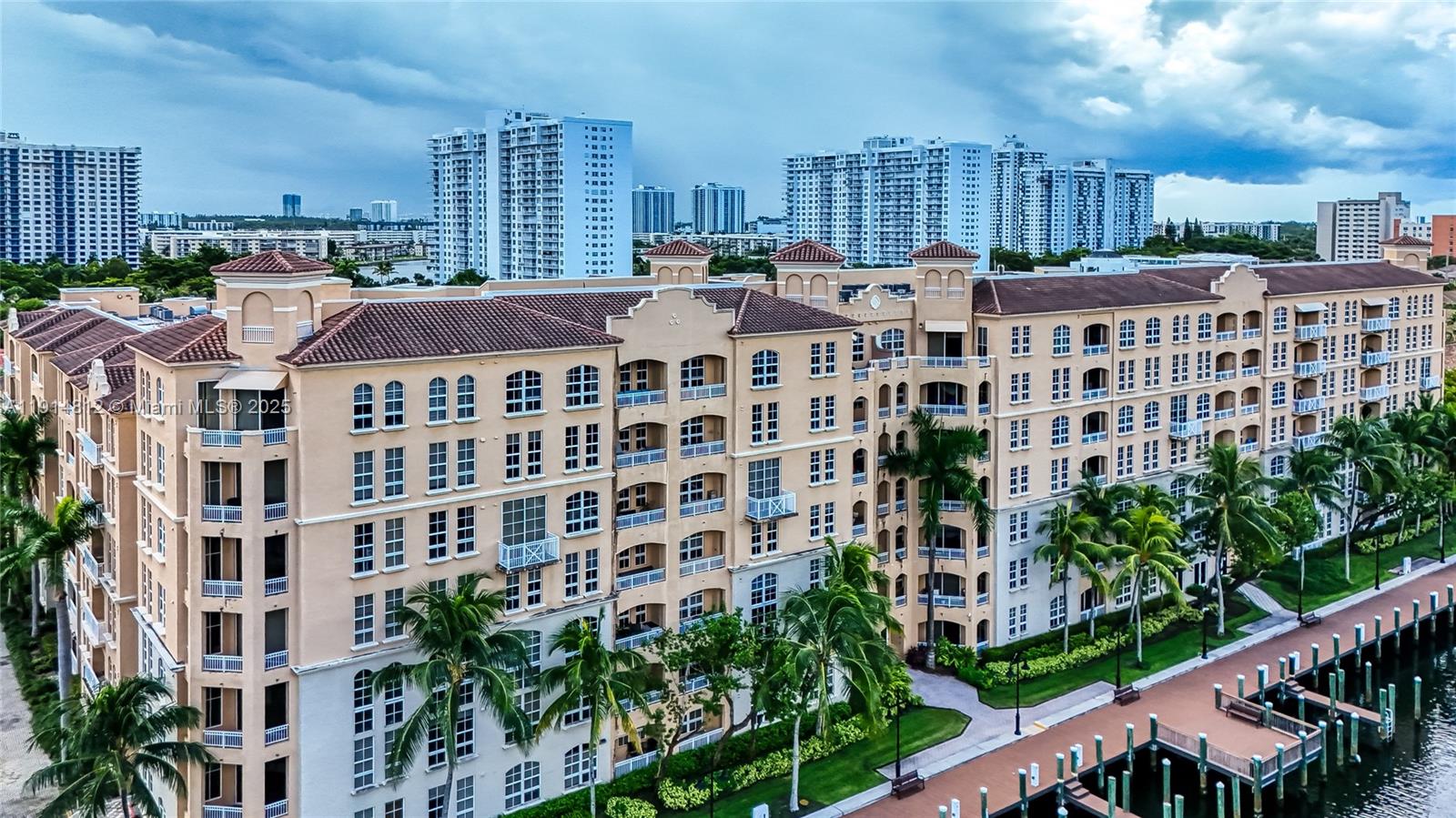 3001 NE 185th St #135, Aventura FL 33180