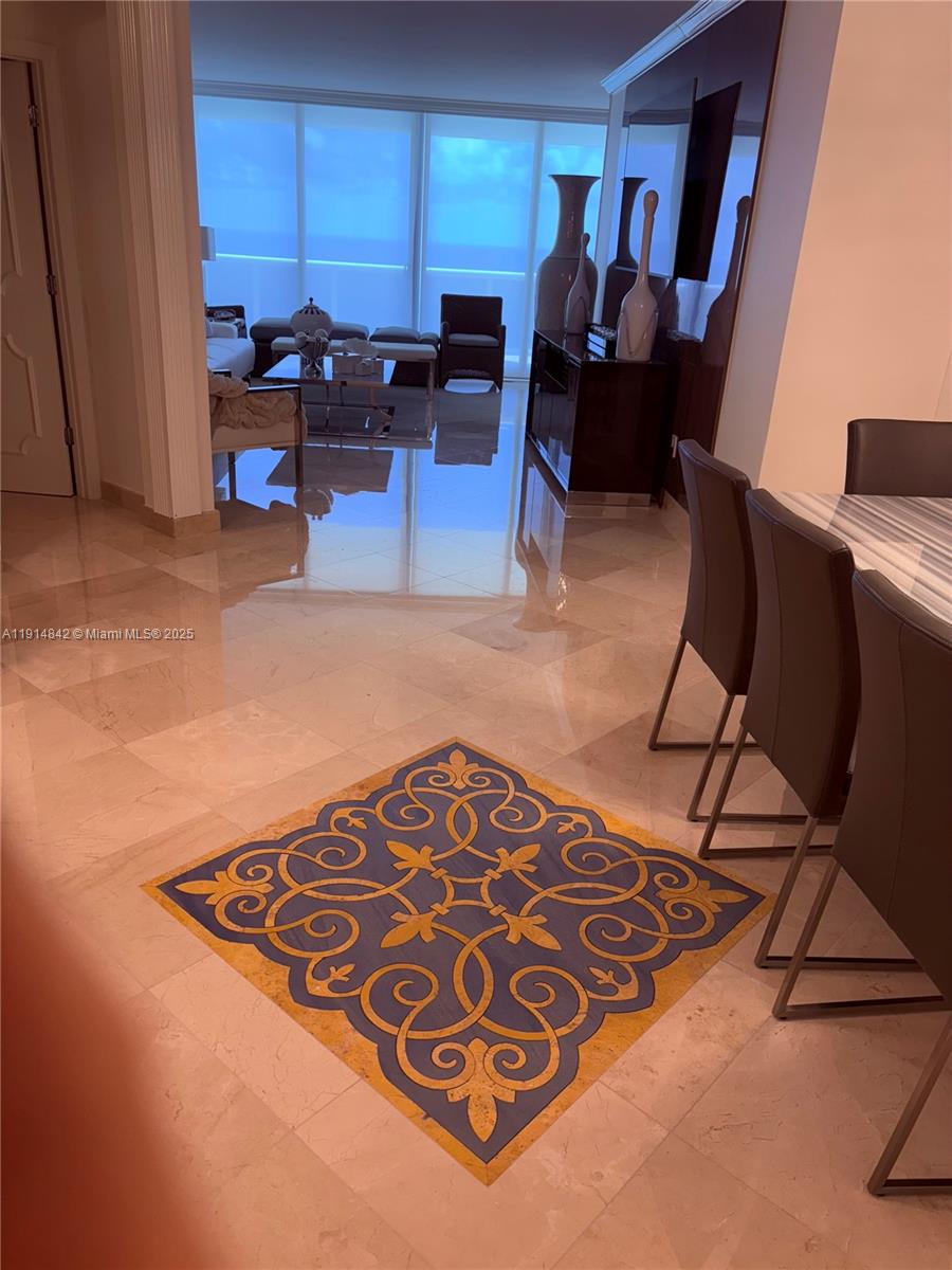 4779 Collins Ave #2302, Miami Beach FL 33140