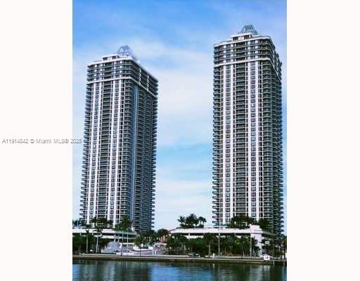 4779 Collins Ave #2302, Miami Beach FL 33140