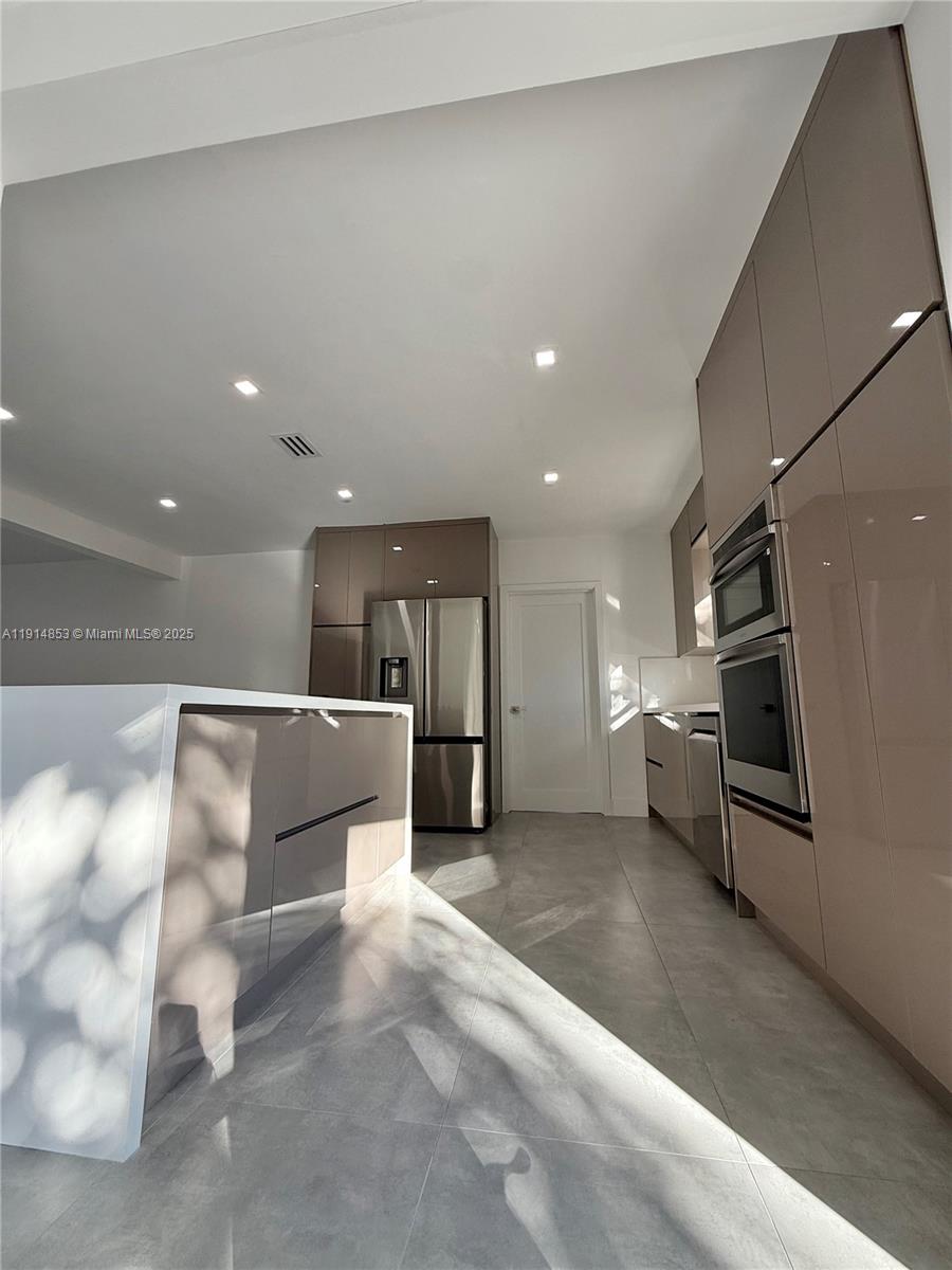 12615 N Miami Ave #12615, North Miami FL 33168