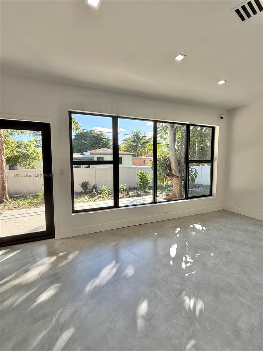12615 N Miami Ave #12615, North Miami FL 33168