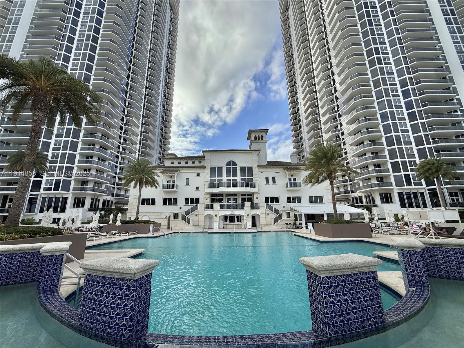 4775 Collins Ave #1601, Miami Beach FL 33140