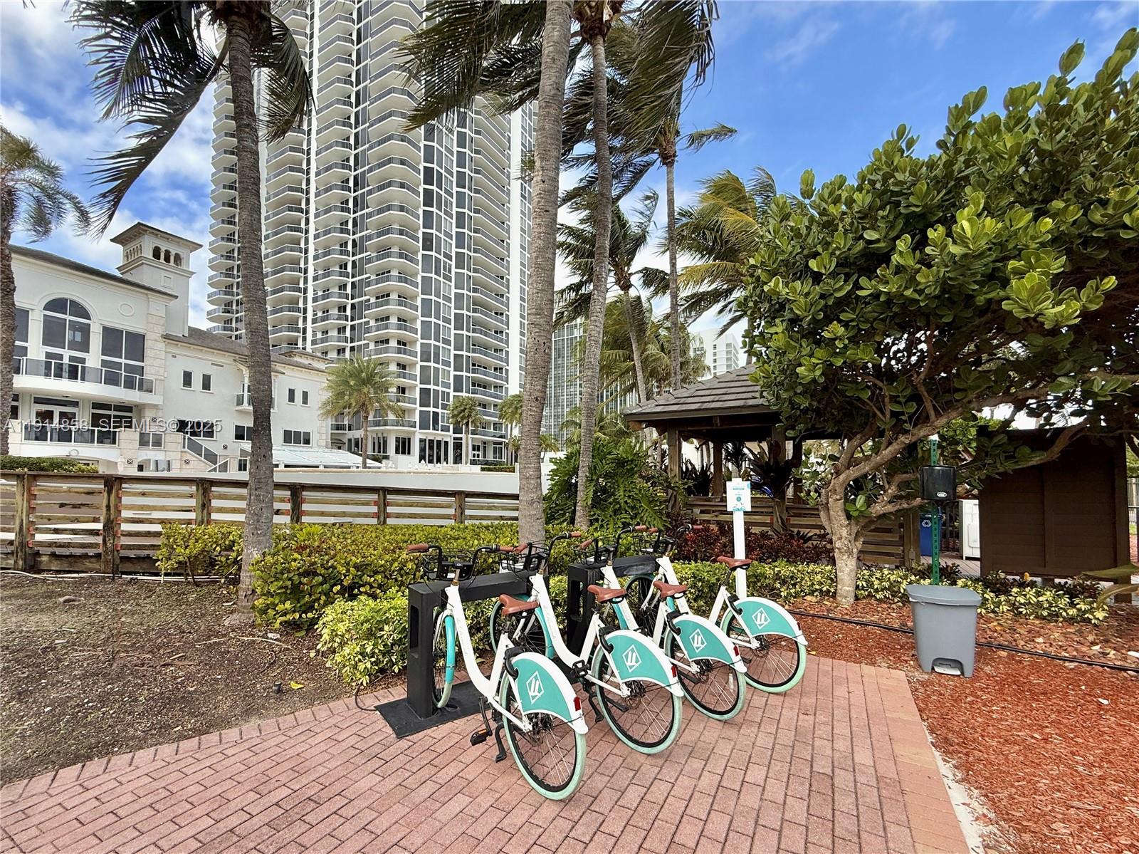 4775 Collins Ave #1601, Miami Beach FL 33140