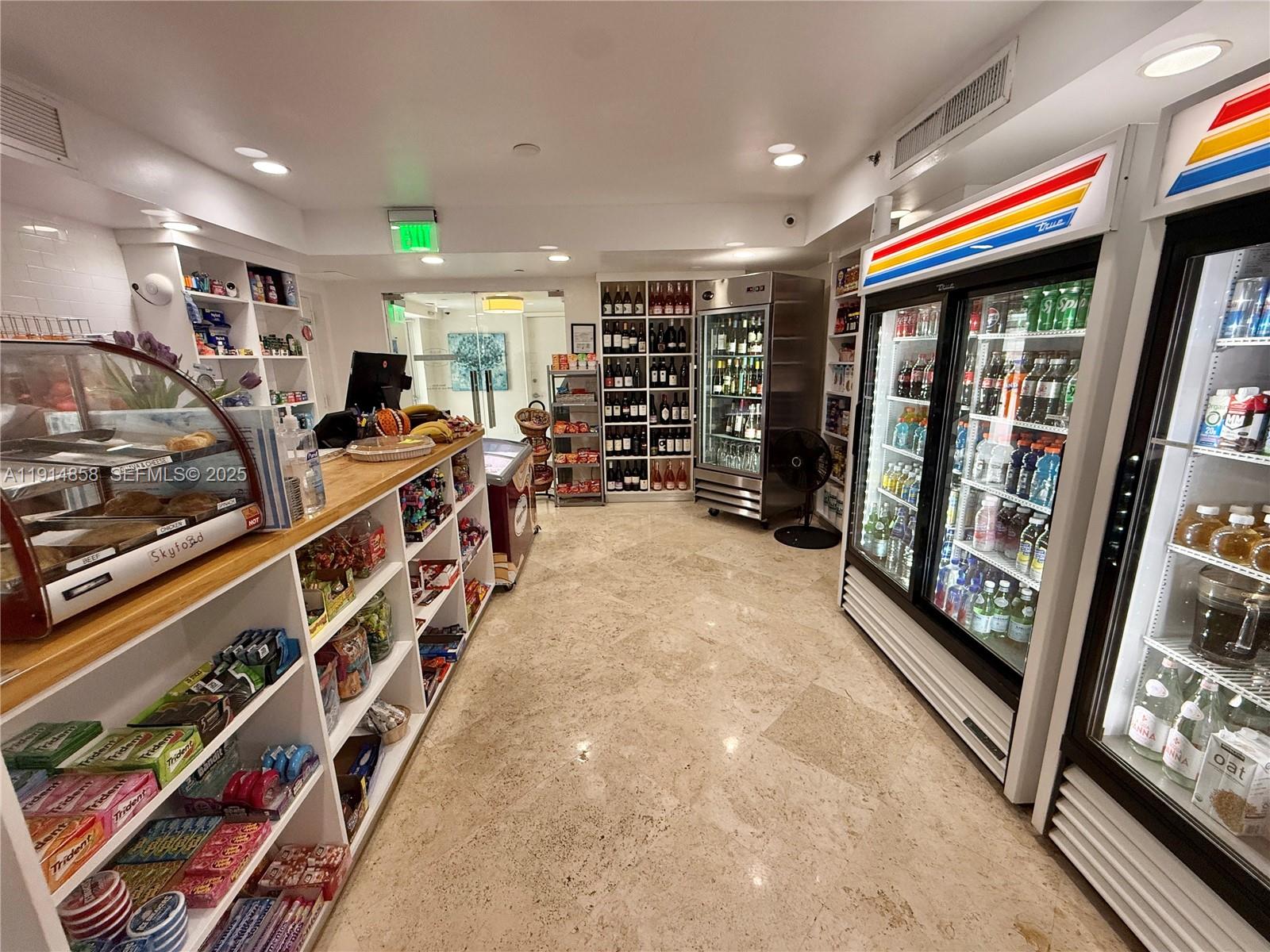 4775 Collins Ave #1601, Miami Beach FL 33140
