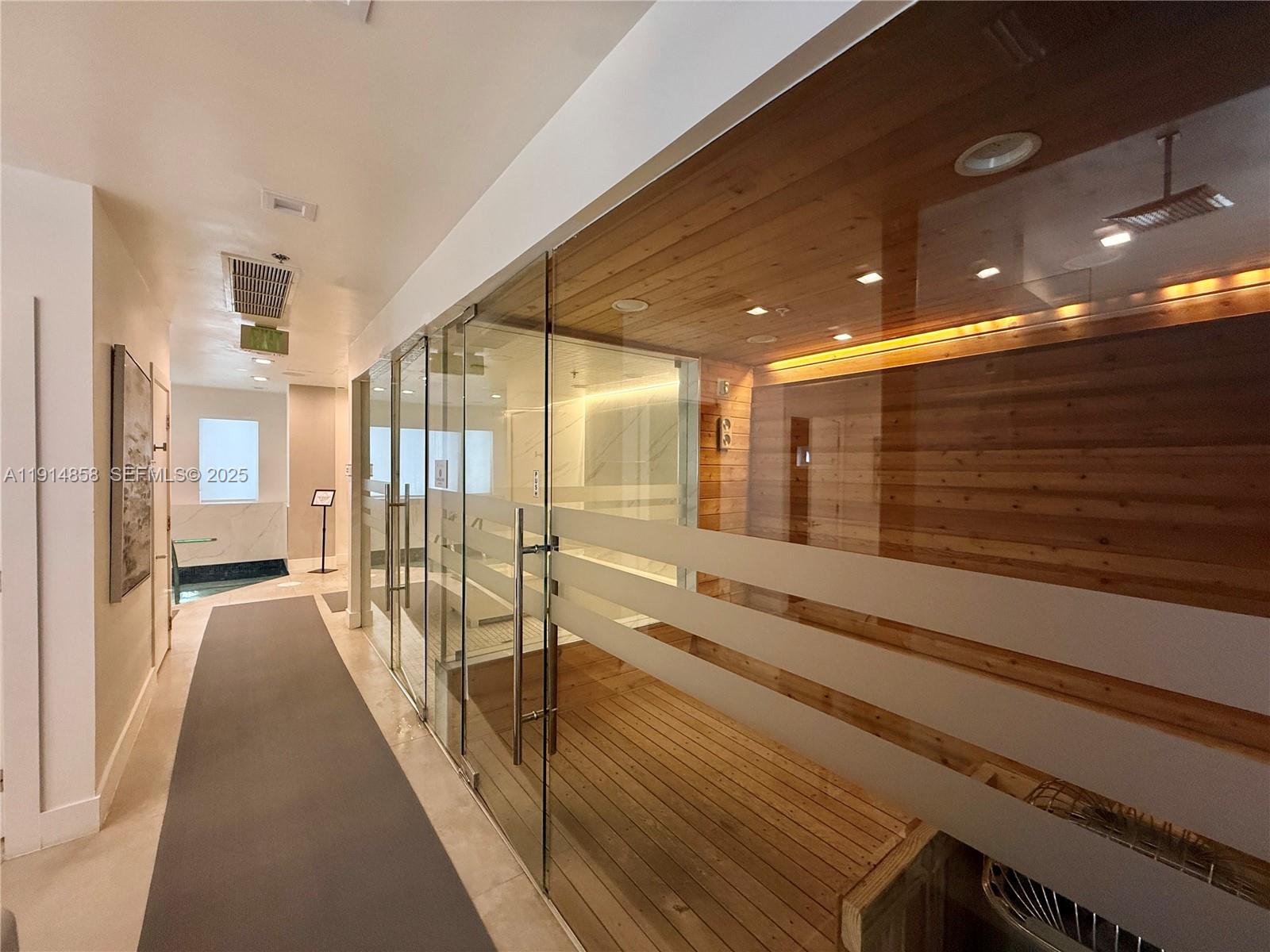 4775 Collins Ave #1601, Miami Beach FL 33140