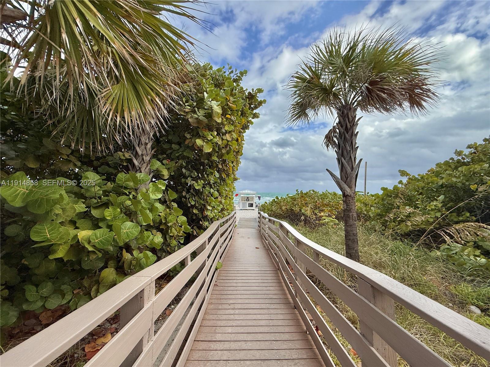 4775 Collins Ave #1601, Miami Beach FL 33140