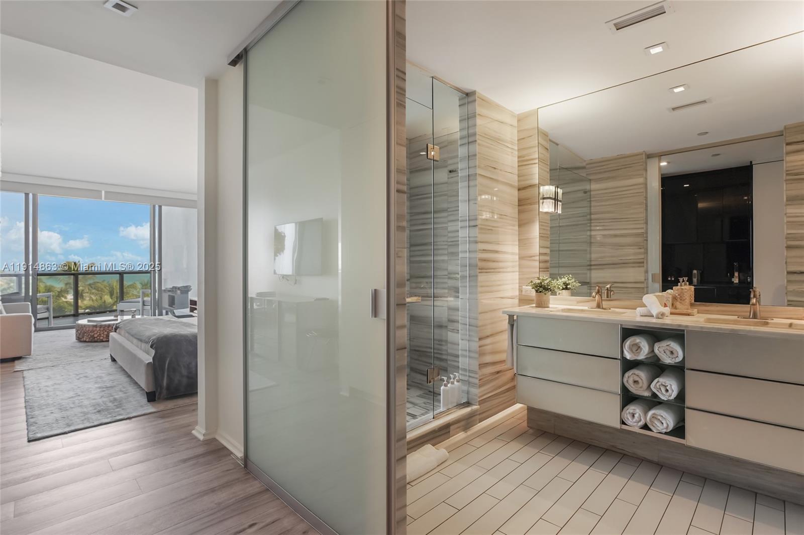 2201 Collins Ave #523, Miami Beach FL 33139