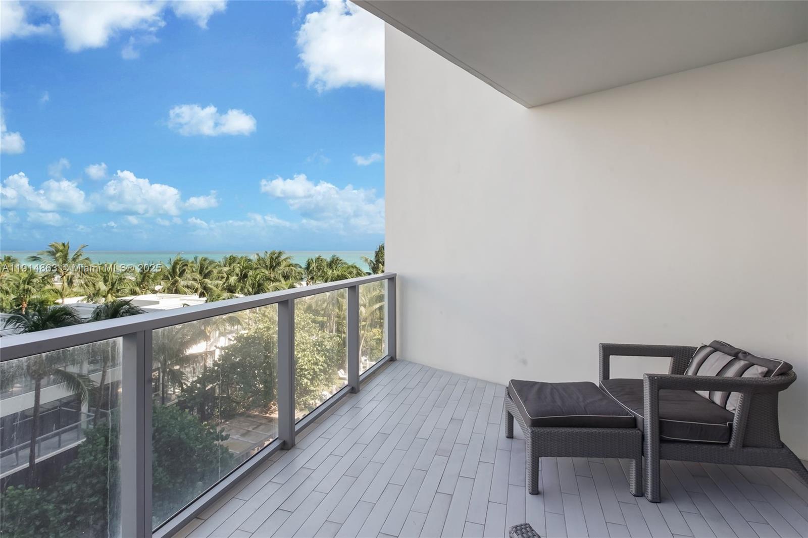 2201 Collins Ave #523, Miami Beach FL 33139