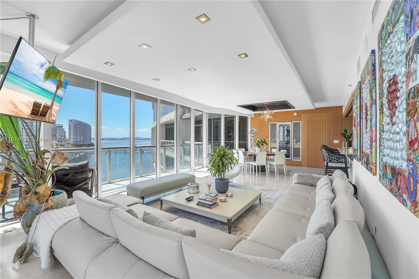 465 Brickell Ave #1001, Miami FL 33131