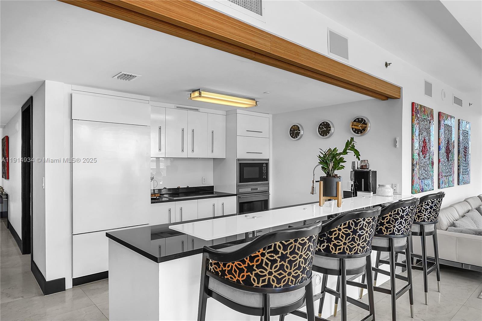465 Brickell Ave #1001, Miami FL 33131