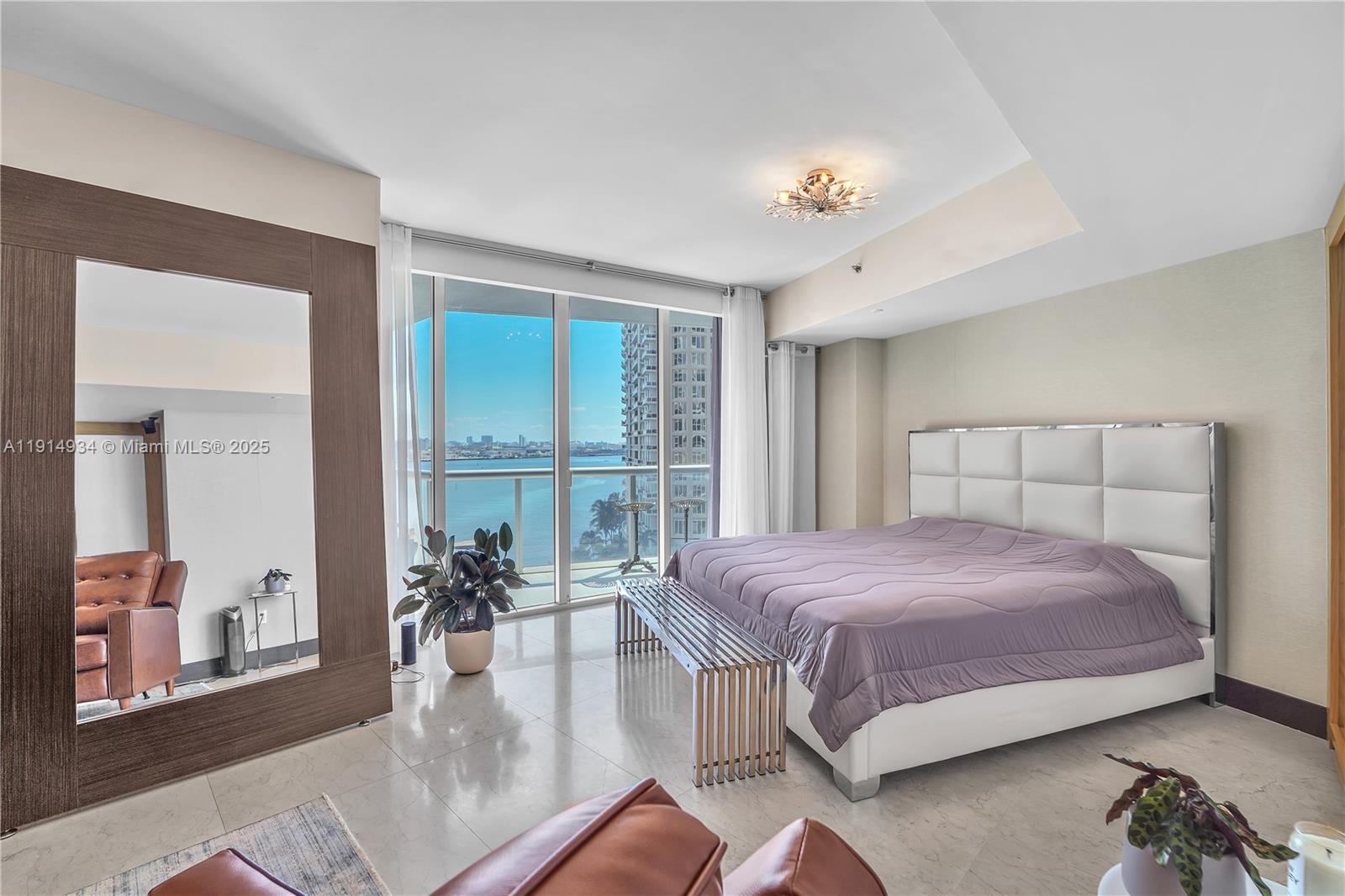 465 Brickell Ave #1001, Miami FL 33131