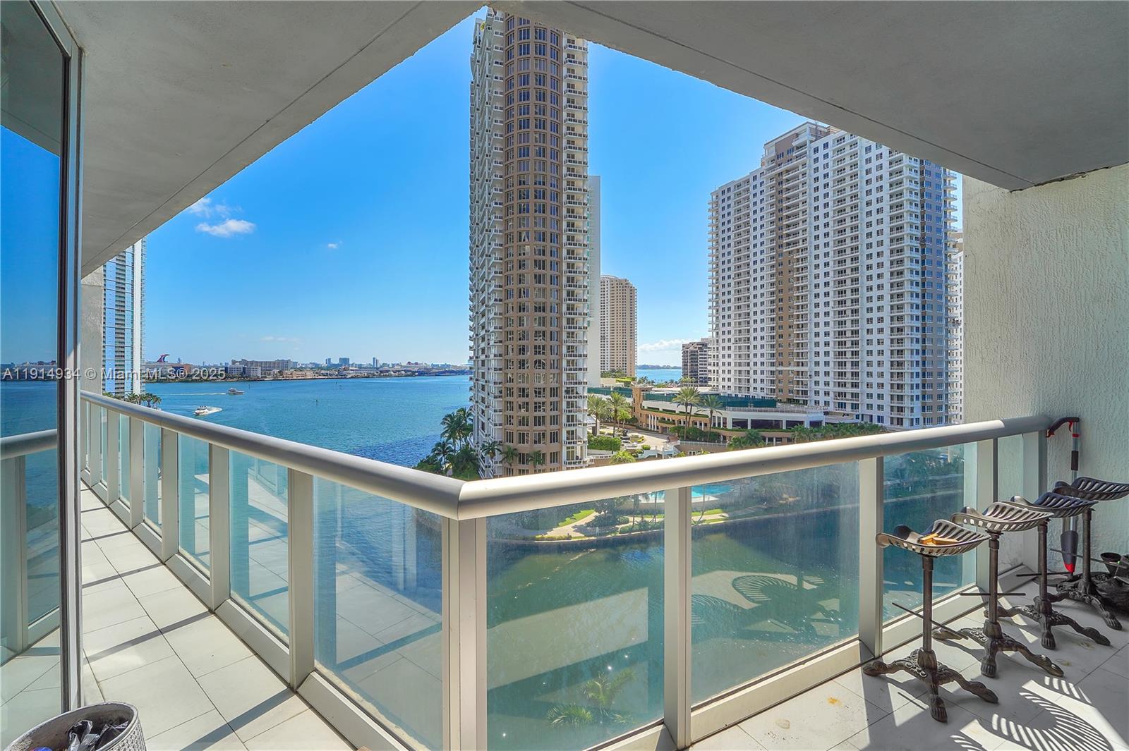 465 Brickell Ave #1001, Miami FL 33131