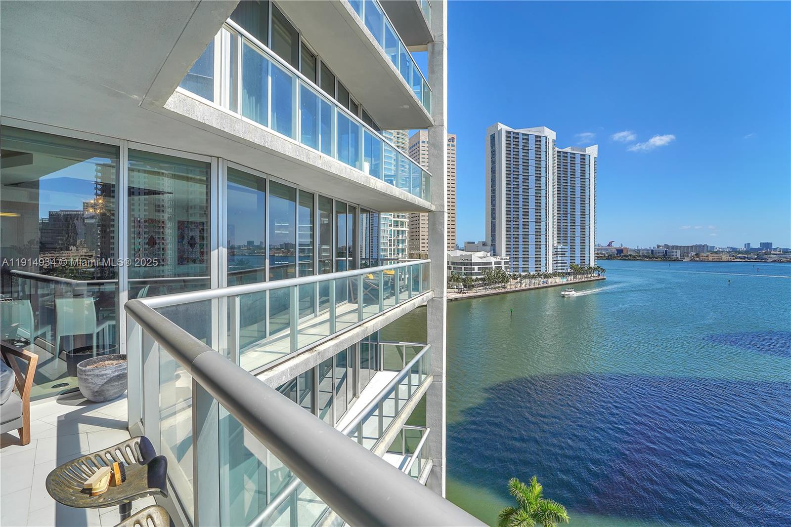 465 Brickell Ave #1001, Miami FL 33131