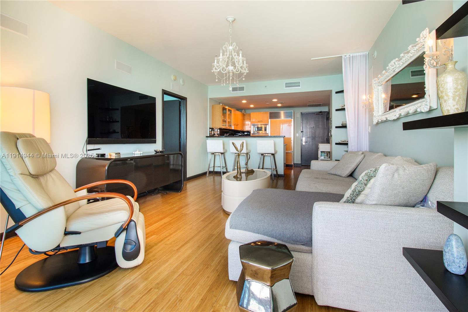 6799 Collins Ave #LPH04, Miami Beach FL 33141