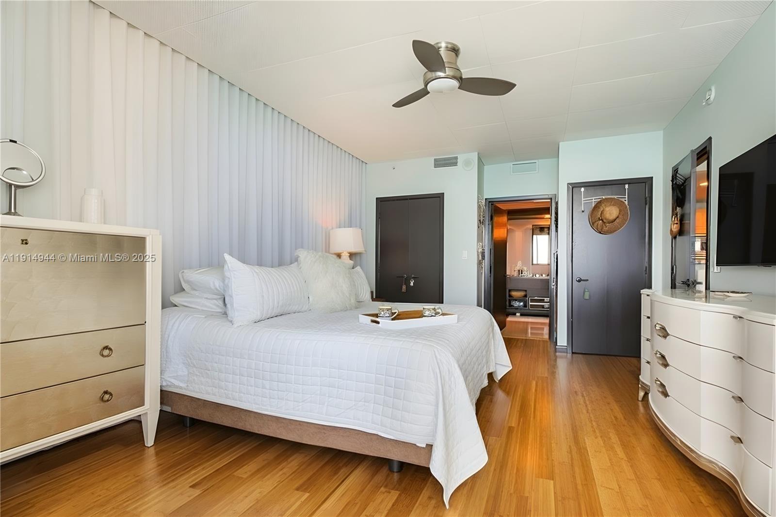 6799 Collins Ave #LPH04, Miami Beach FL 33141