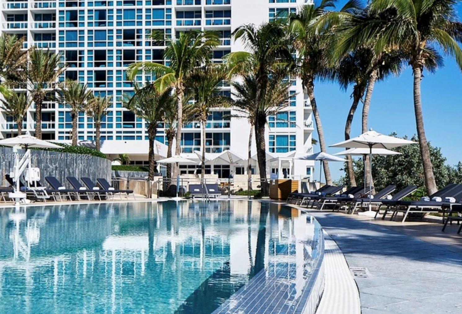 6799 Collins Ave #LPH04, Miami Beach FL 33141