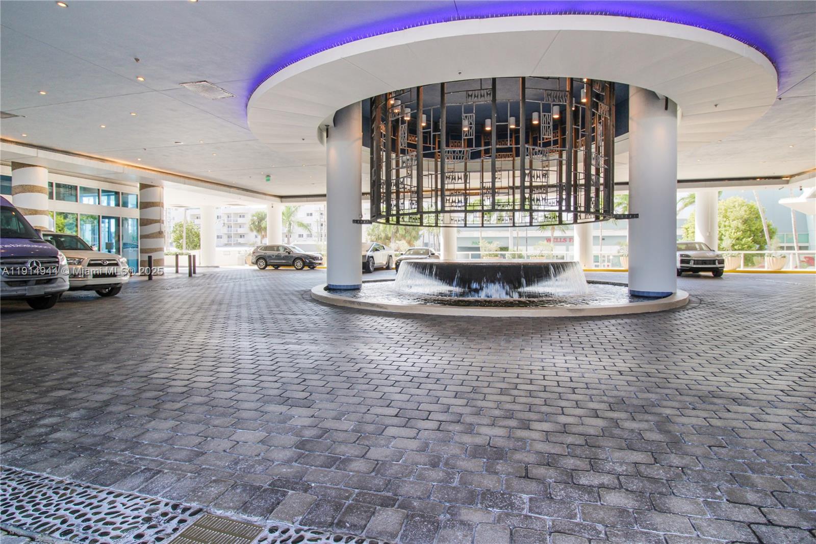 6799 Collins Ave #LPH04, Miami Beach FL 33141