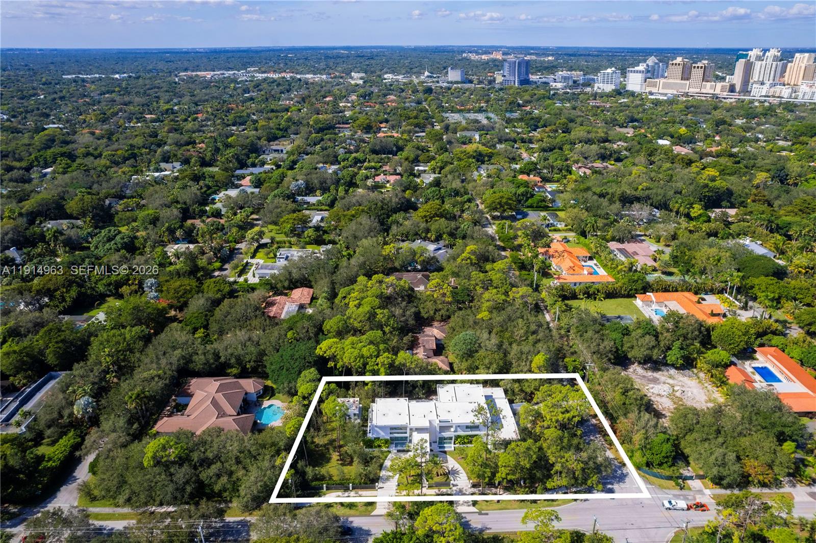 6720 SW 98th St, Pinecrest FL 33156