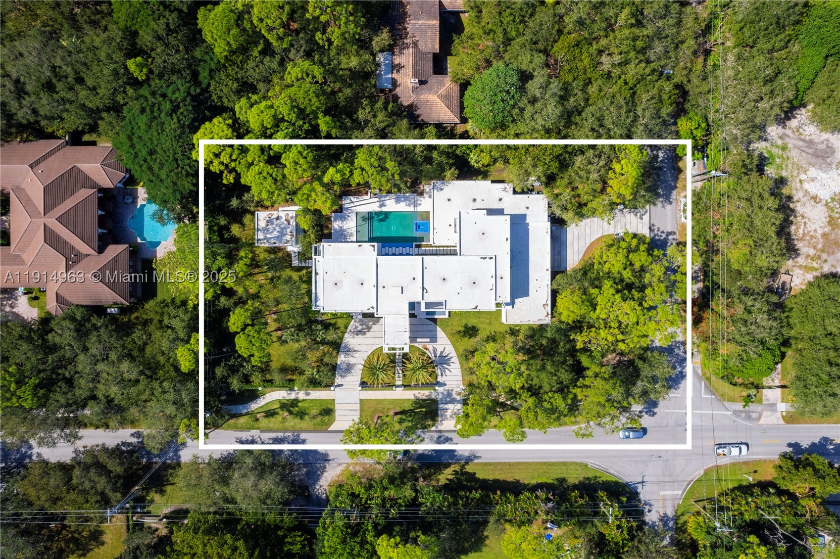 6720 SW 98th St, Pinecrest FL 33156