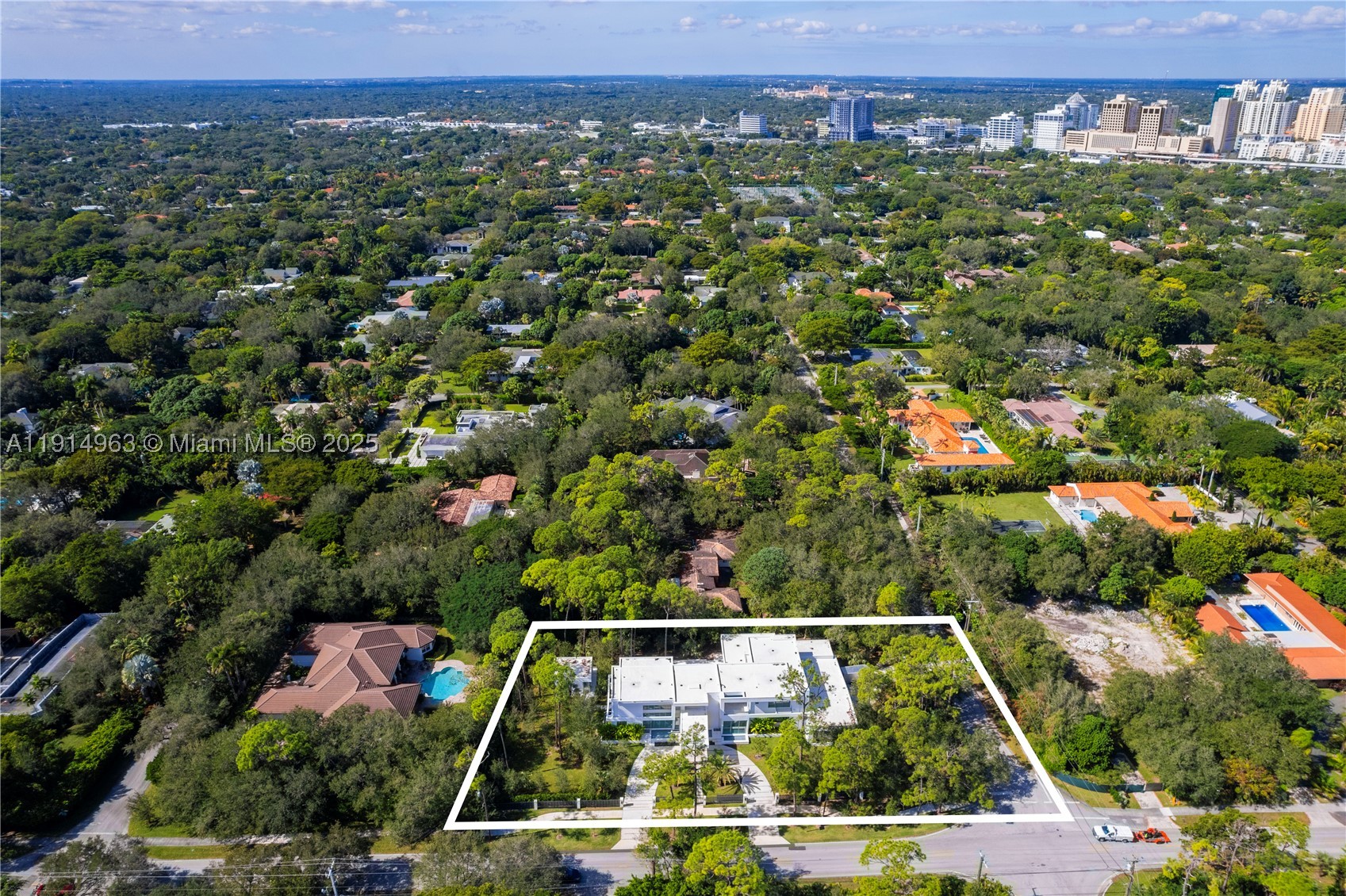 6720 SW 98th St, Pinecrest FL 33156
