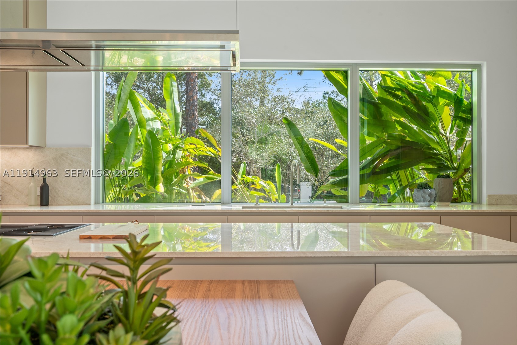 6720 SW 98th St, Pinecrest FL 33156