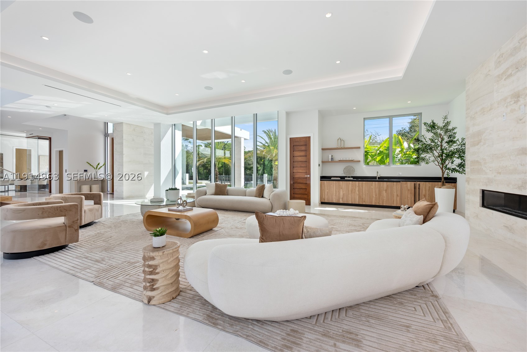 6720 SW 98th St, Pinecrest FL 33156