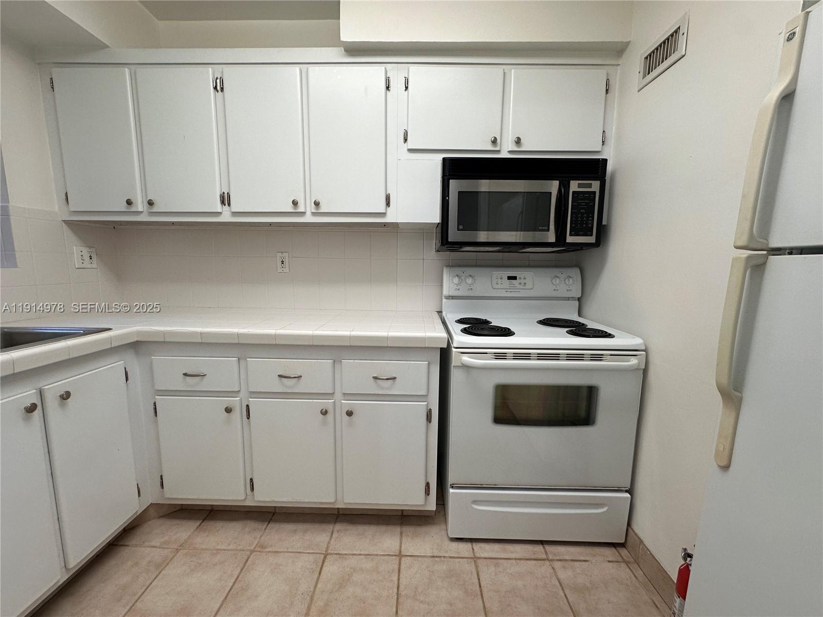 7940 SW 55th Ave #67D, Miami FL 33143