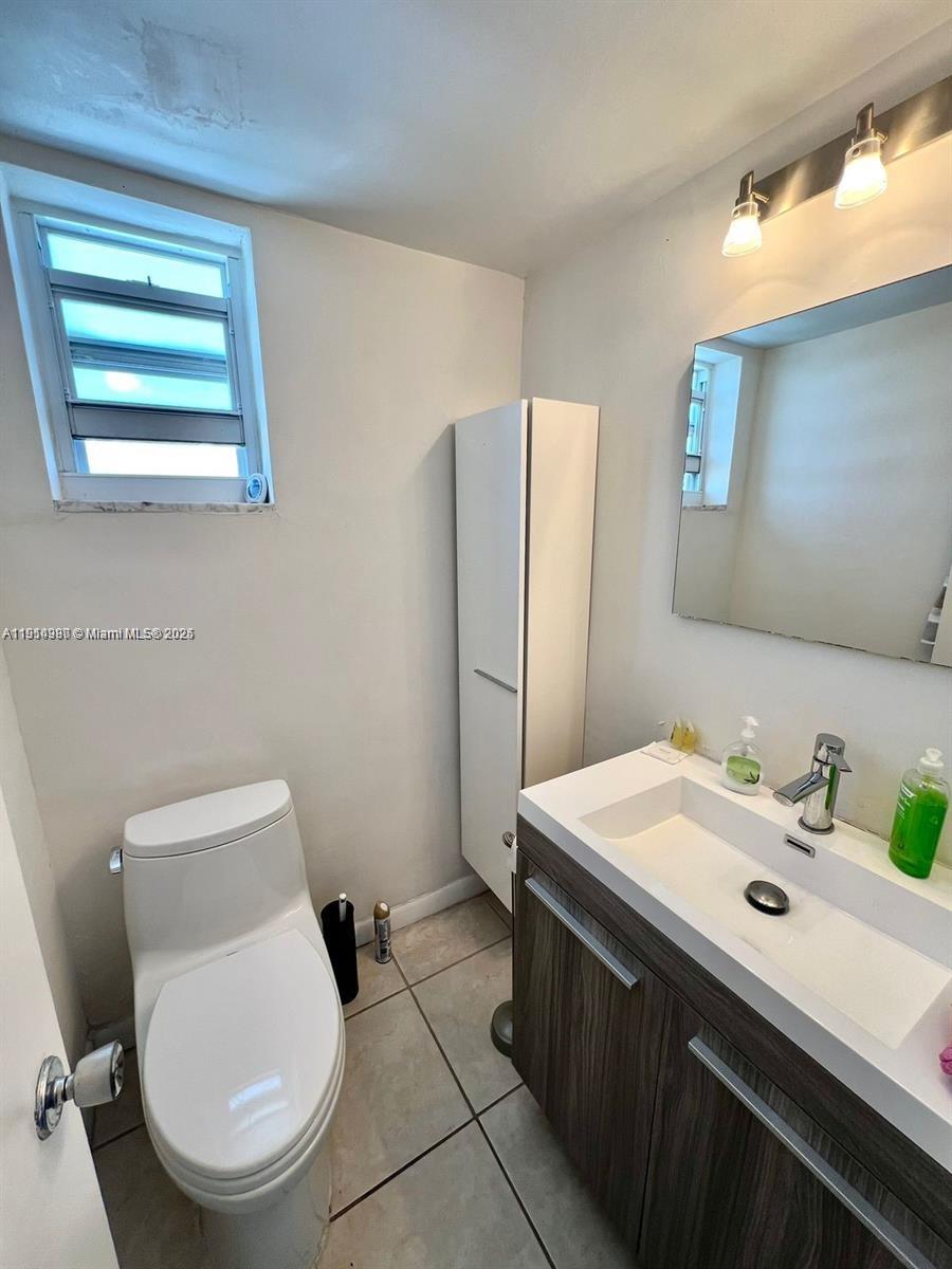 8001 Crespi Blvd #6D, Miami Beach FL 33141