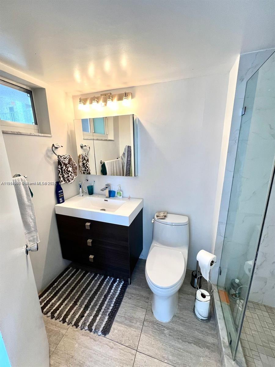 8001 Crespi Blvd #6D, Miami Beach FL 33141