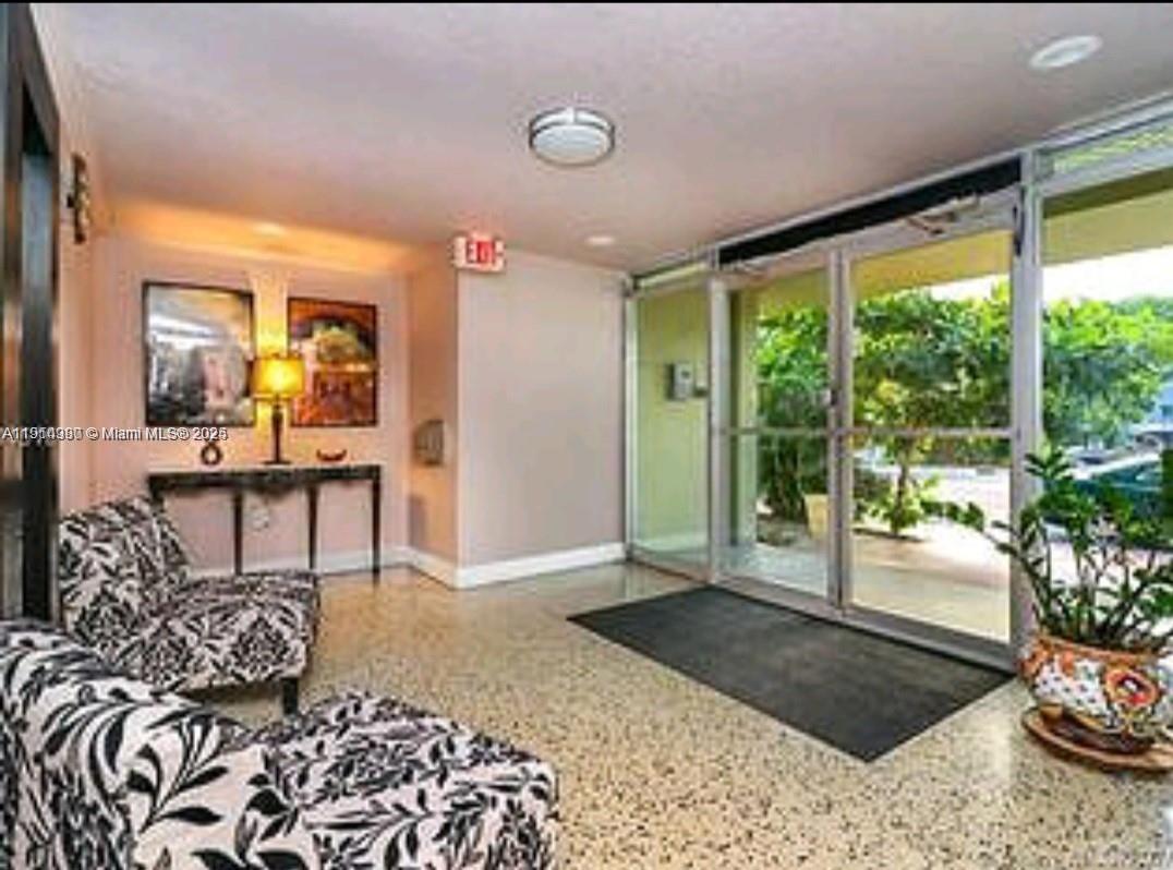 8001 Crespi Blvd #6D, Miami Beach FL 33141