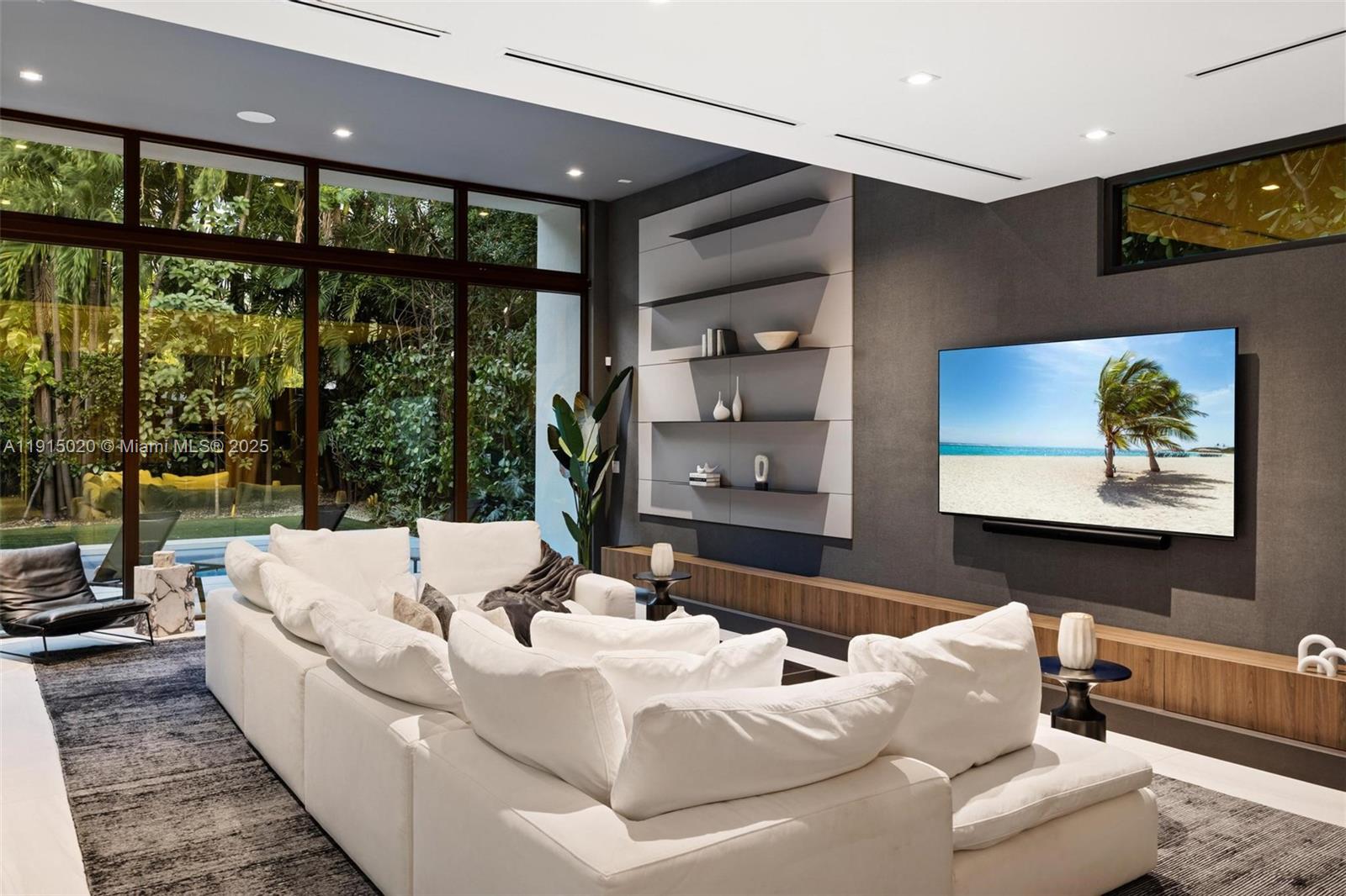 77 SW 18th Terrace #N/A, Miami FL 33129