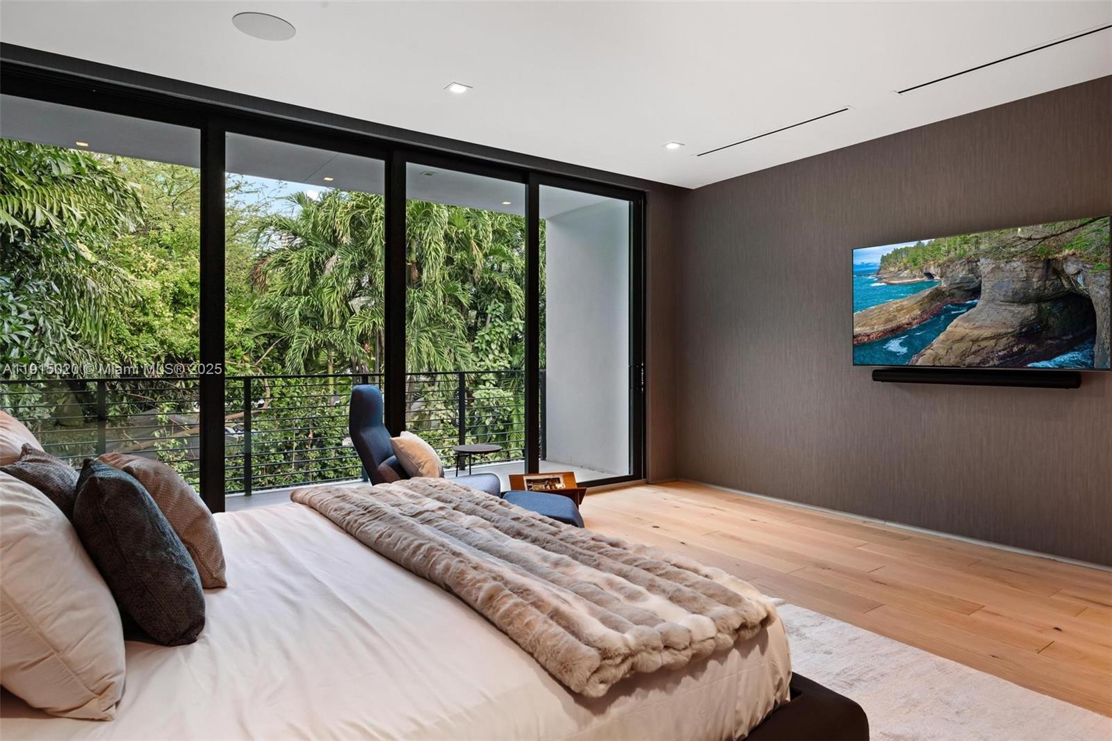 77 SW 18th Terrace #N/A, Miami FL 33129
