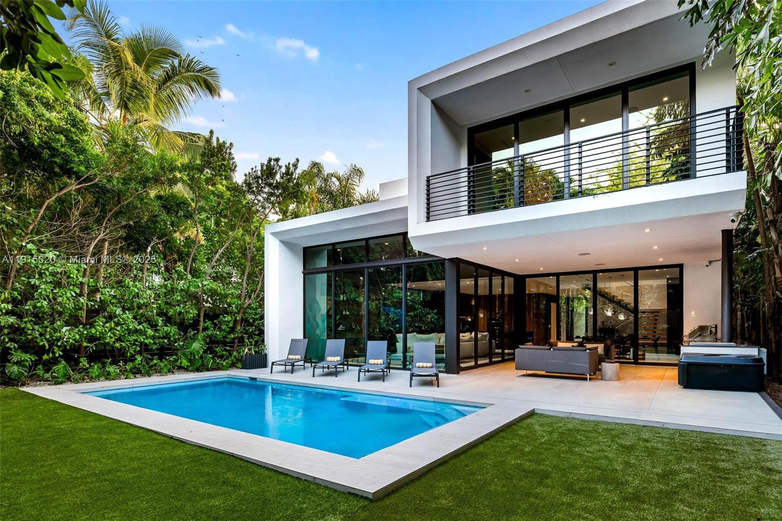 77 SW 18th Terrace #N/A, Miami FL 33129