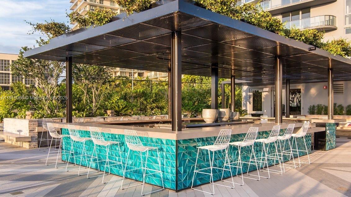 121 NE 34th St #2811, Miami FL 33137