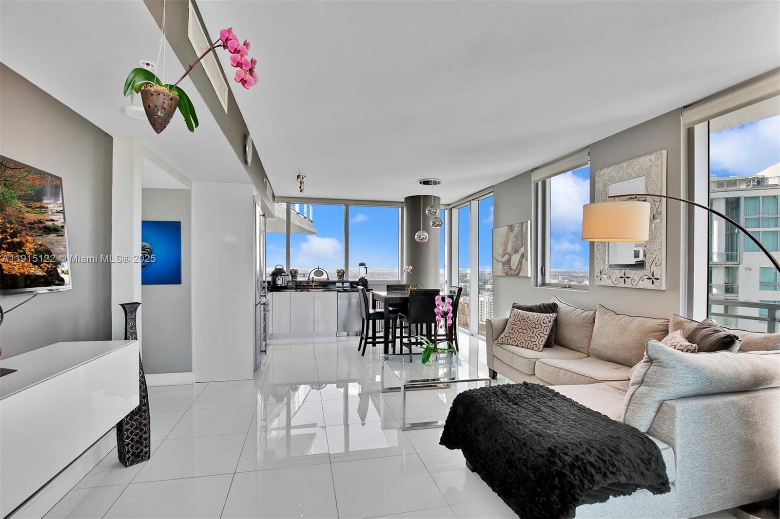 92 SW 3rd St #4510, Miami FL 33130