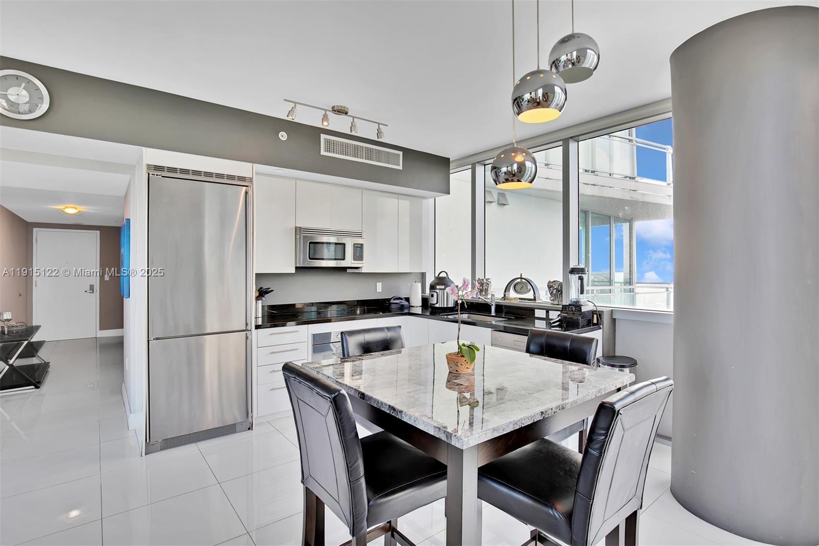 92 SW 3rd St #4510, Miami FL 33130