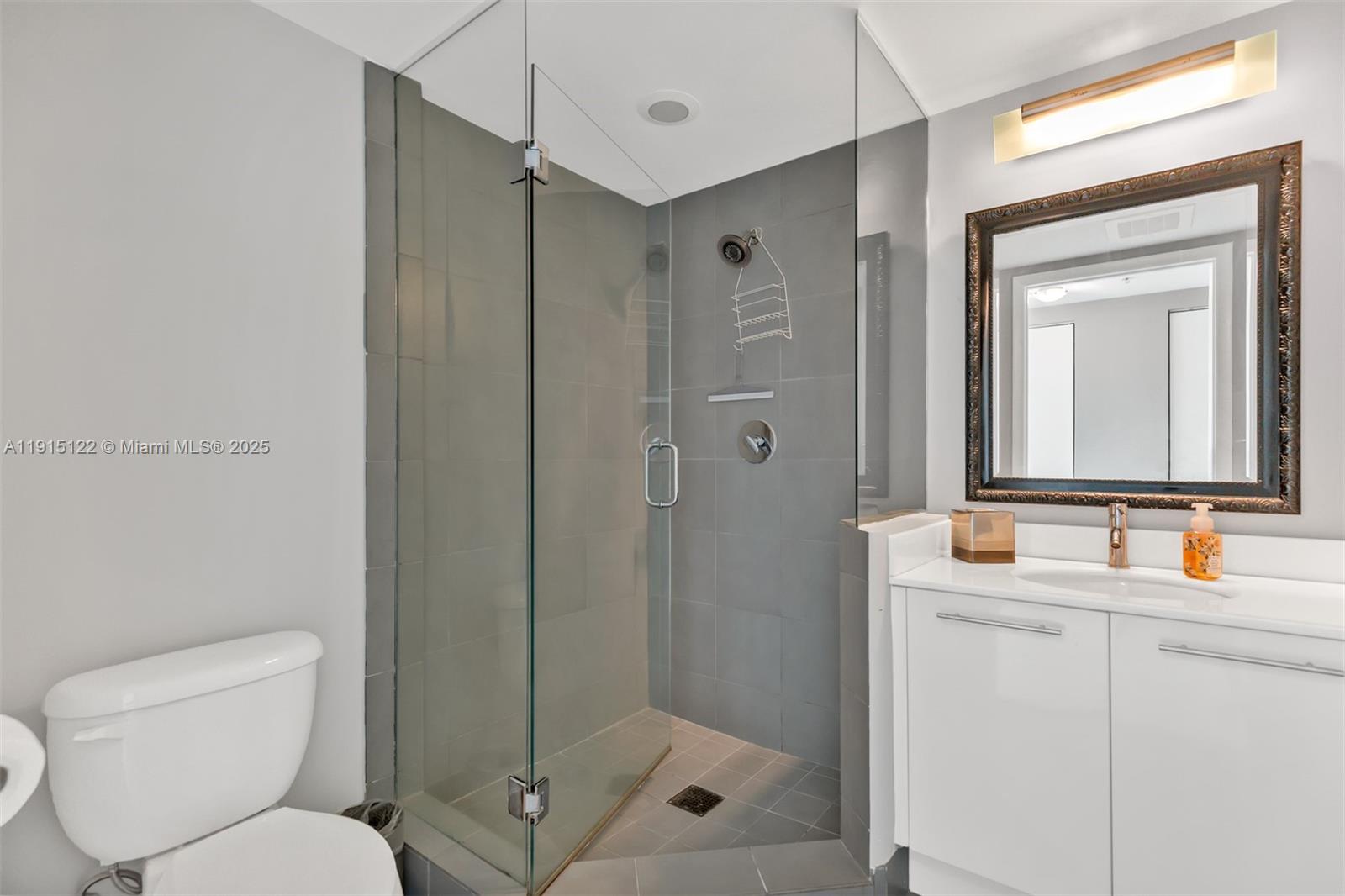 92 SW 3rd St #4510, Miami FL 33130
