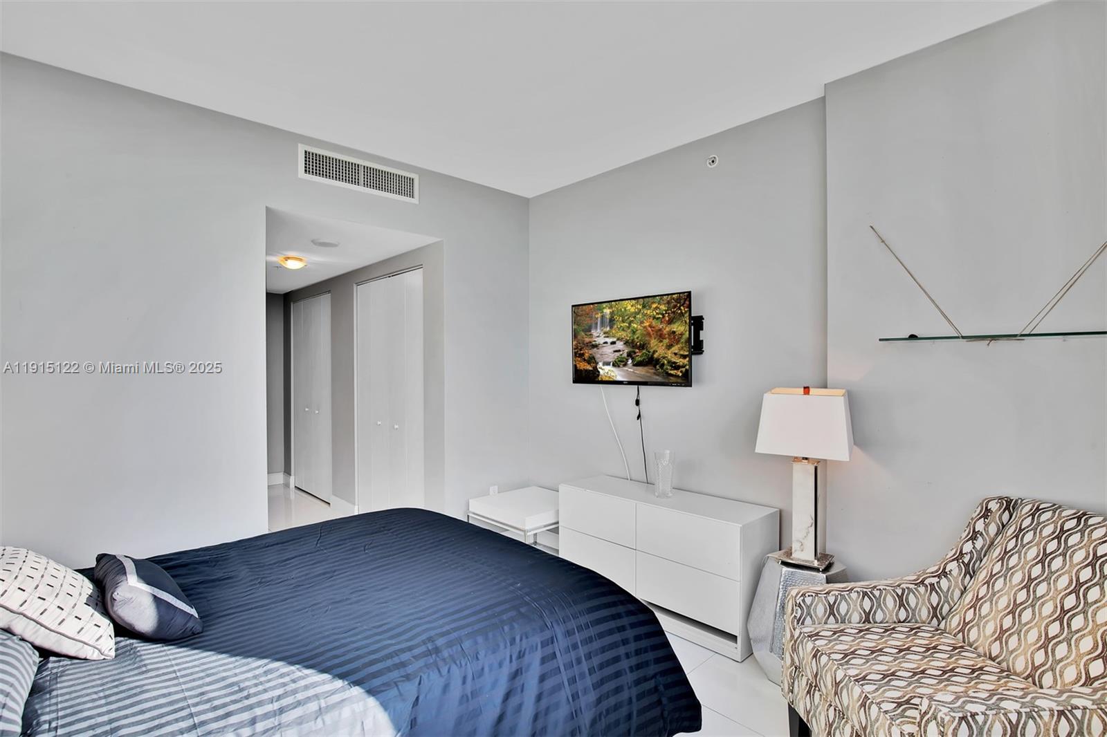 92 SW 3rd St #4510, Miami FL 33130