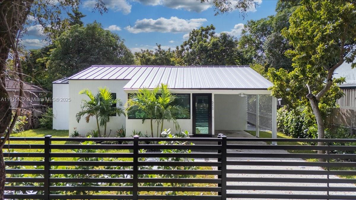 5220 SW 6 ST, Miami FL 33134