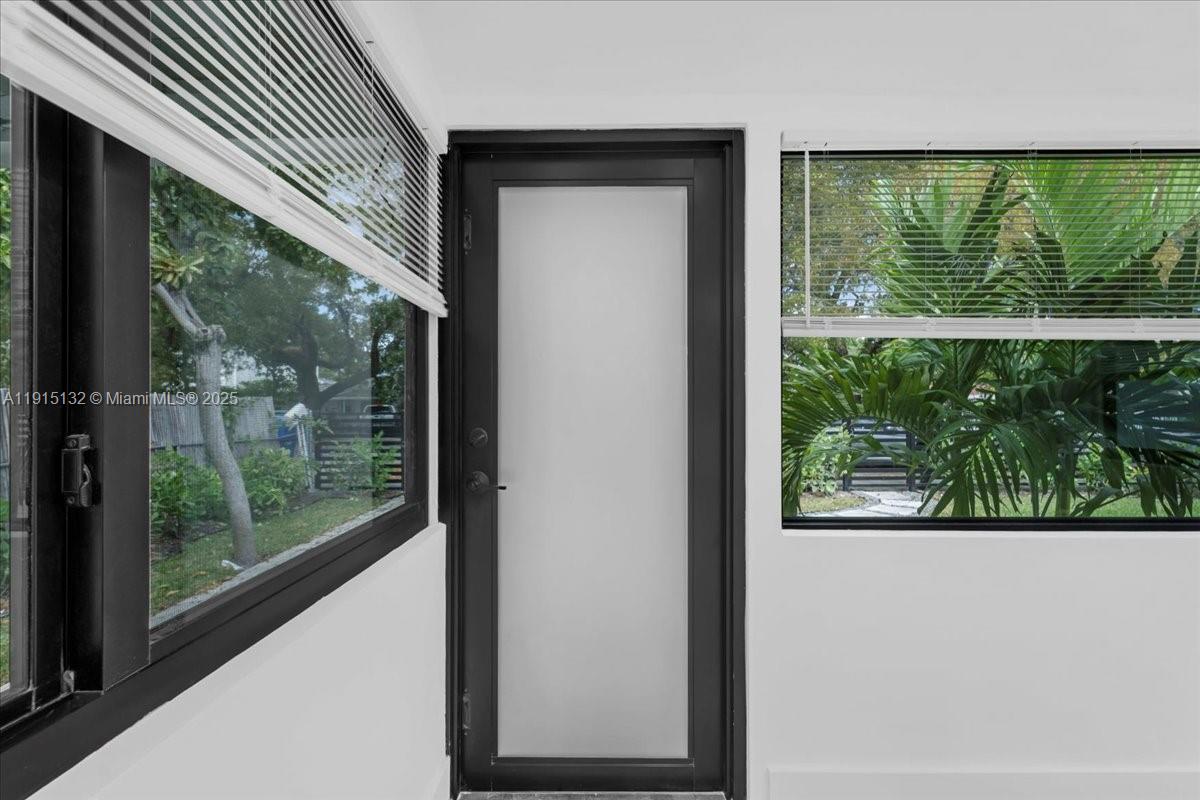 5220 SW 6 ST, Miami FL 33134