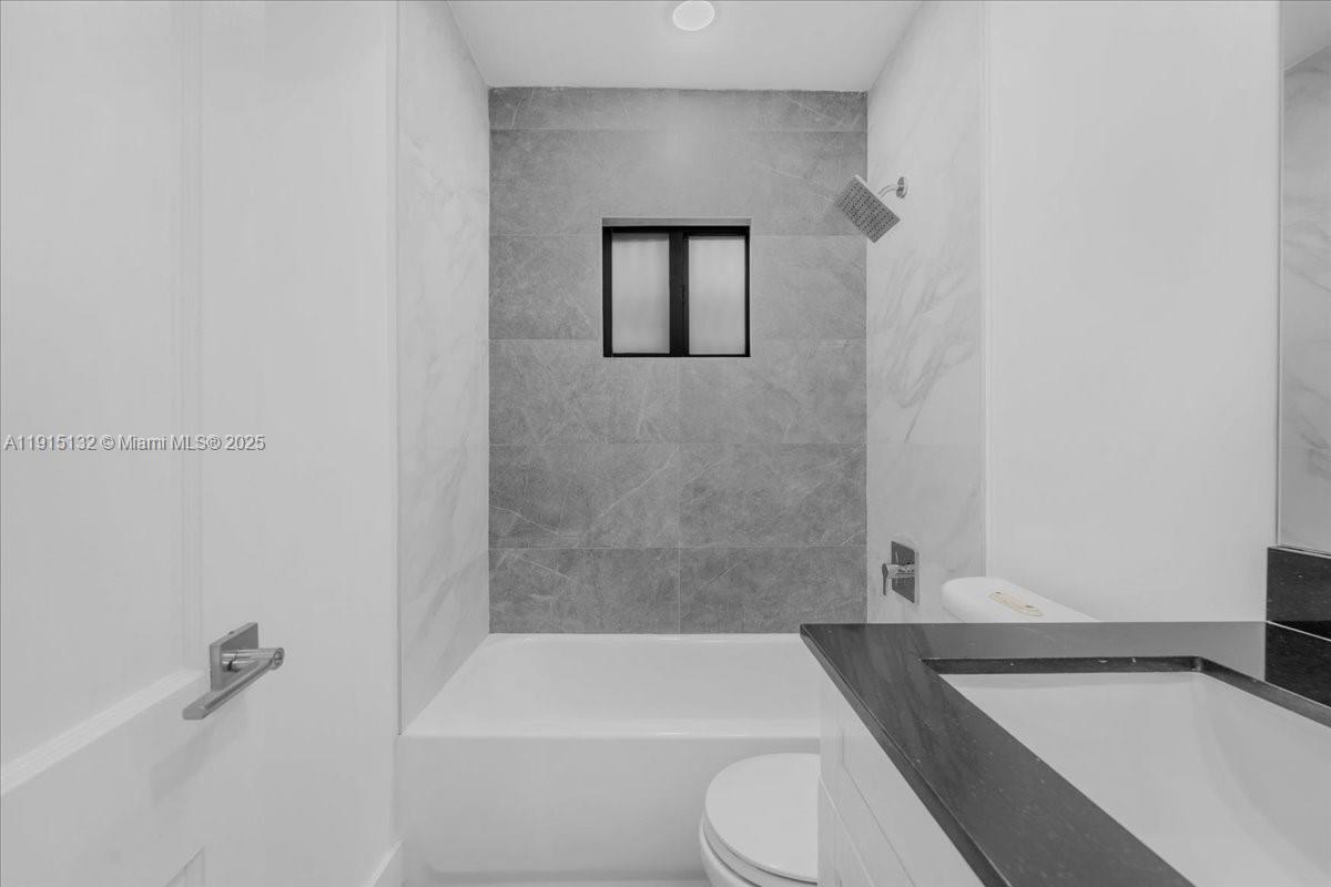 5220 SW 6 ST, Miami FL 33134