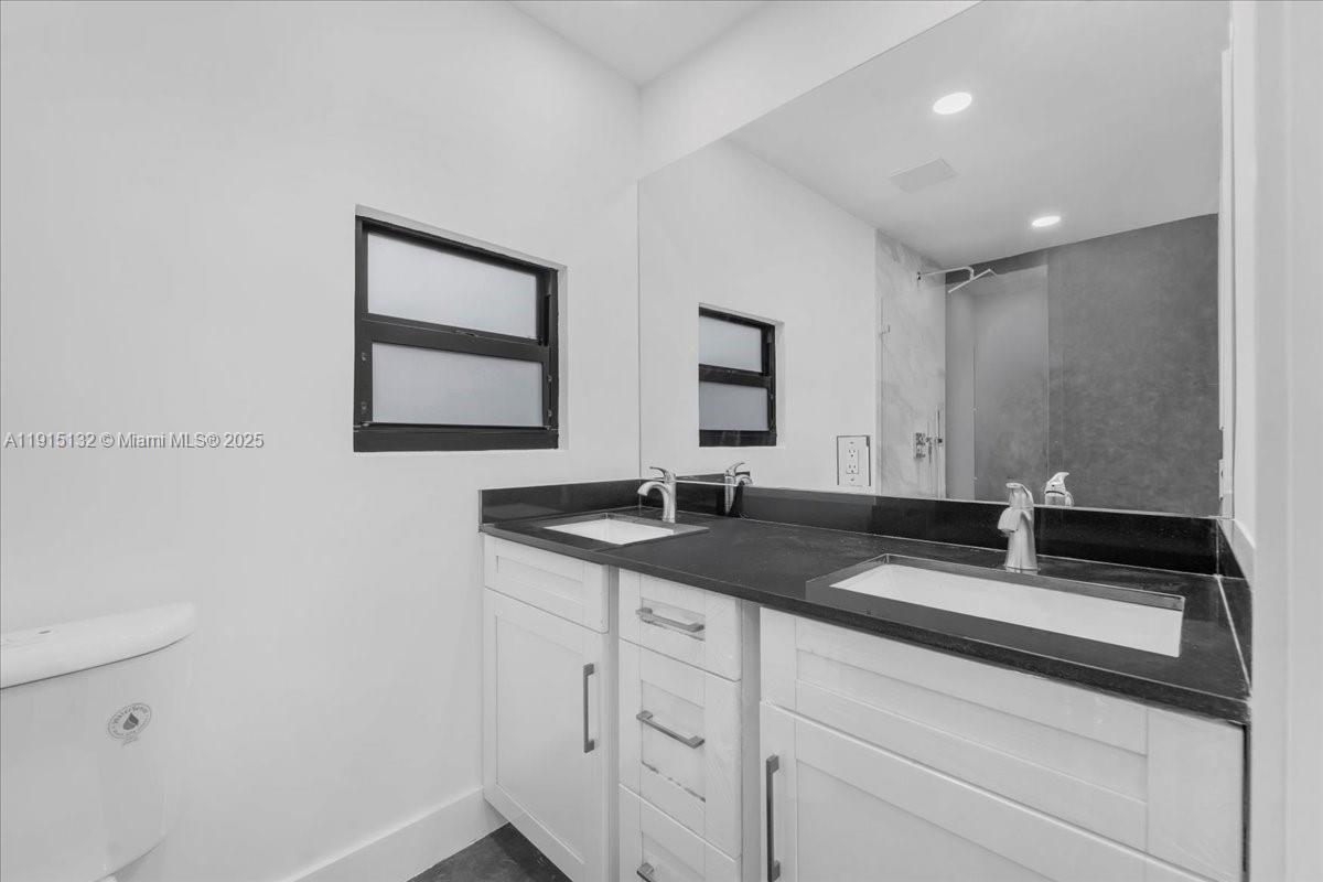 5220 SW 6 ST, Miami FL 33134