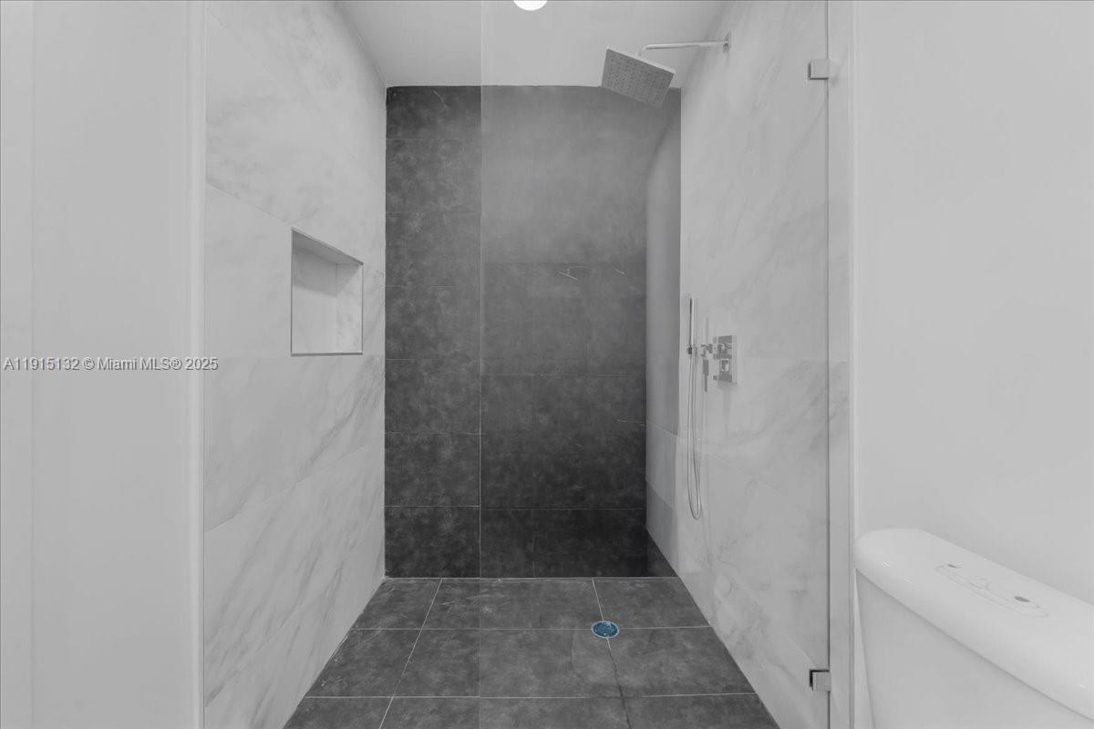5220 SW 6 ST, Miami FL 33134