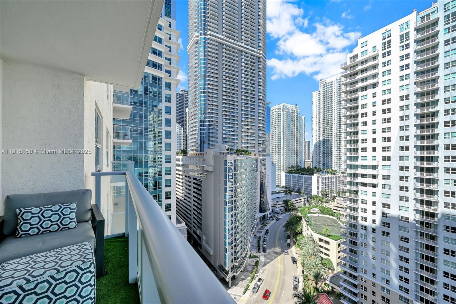 1155 Brickell Bay Dr #2004, Miami FL 33131